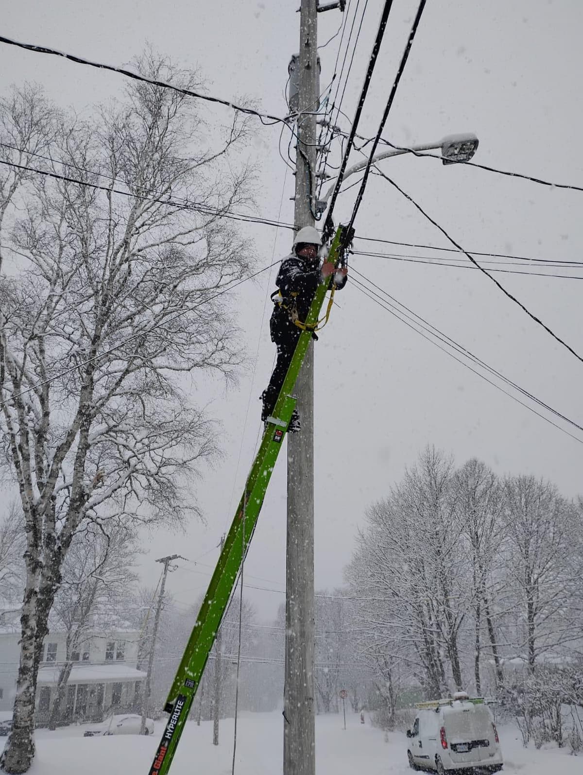 Outdoor technical service in winter weather